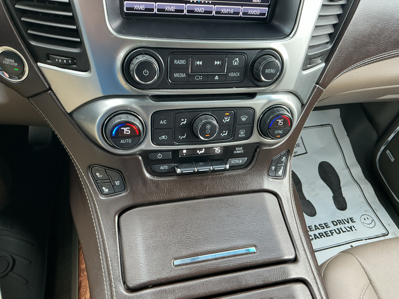 Chevrolet Suburban 2WD 4dr LTZ 2015