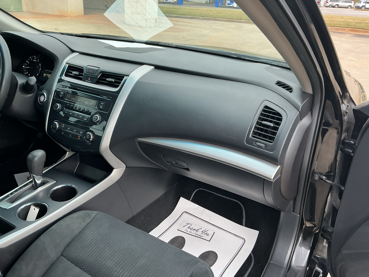 Nissan Altima 4dr Sdn I4 2.5 S 2015