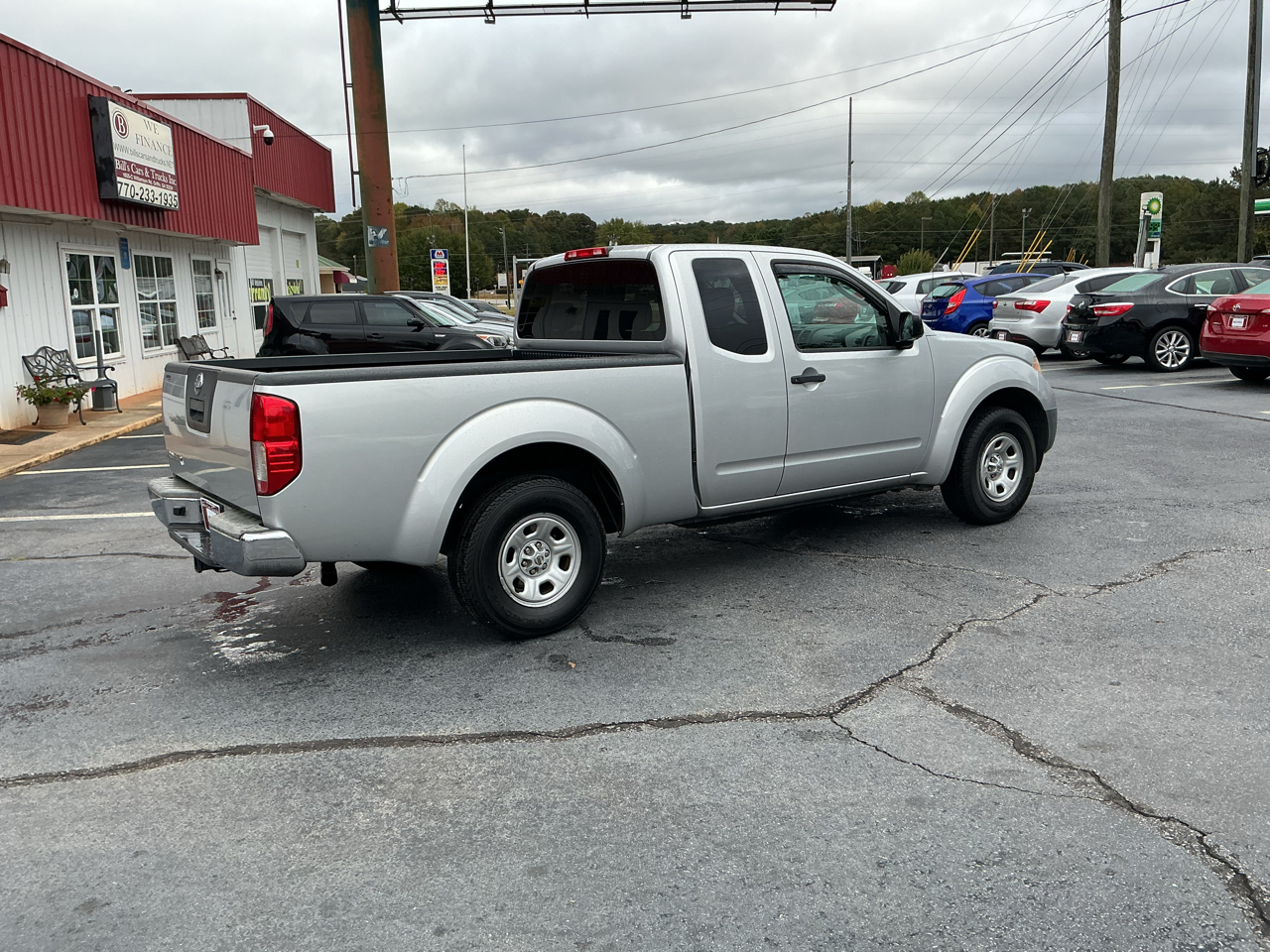 Nissan Frontier 2WD King Cab I4 Manual XE 2010
