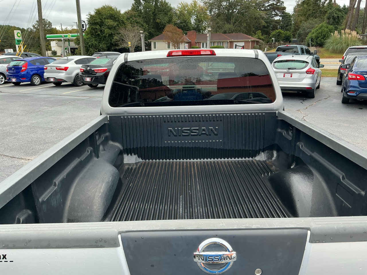 Nissan Frontier 2WD King Cab I4 Manual XE 2010