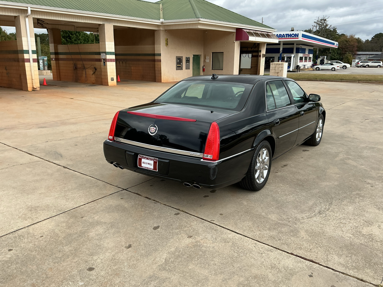 Cadillac DTS 4dr Sdn w/1SC 2010