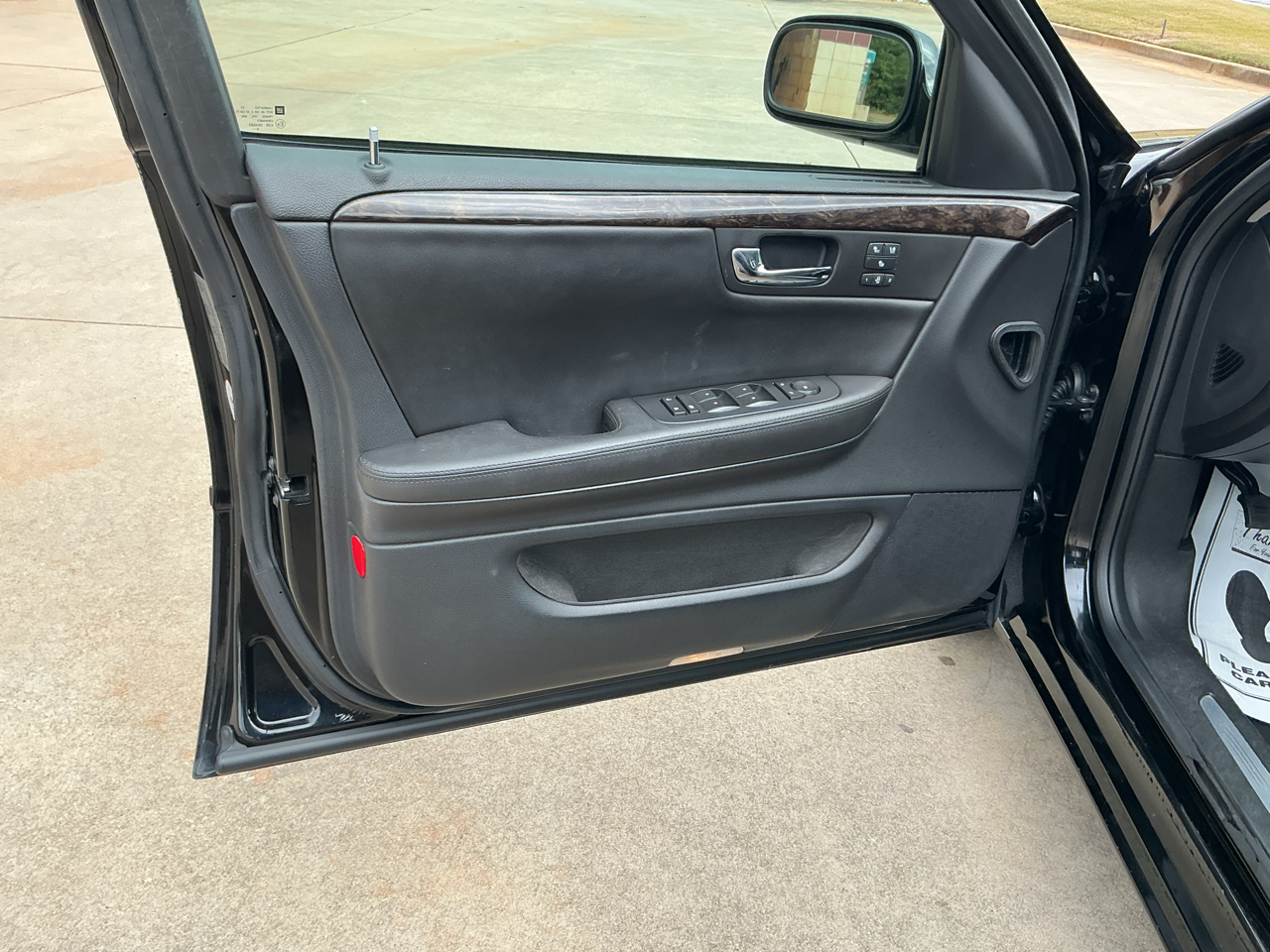 Cadillac DTS 4dr Sdn w/1SC 2010