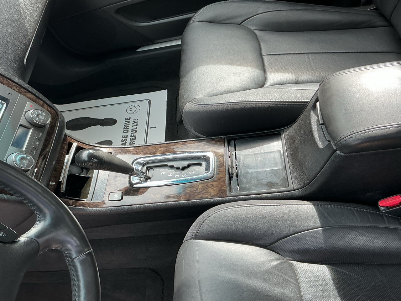 Cadillac DTS 4dr Sdn w/1SC 2010