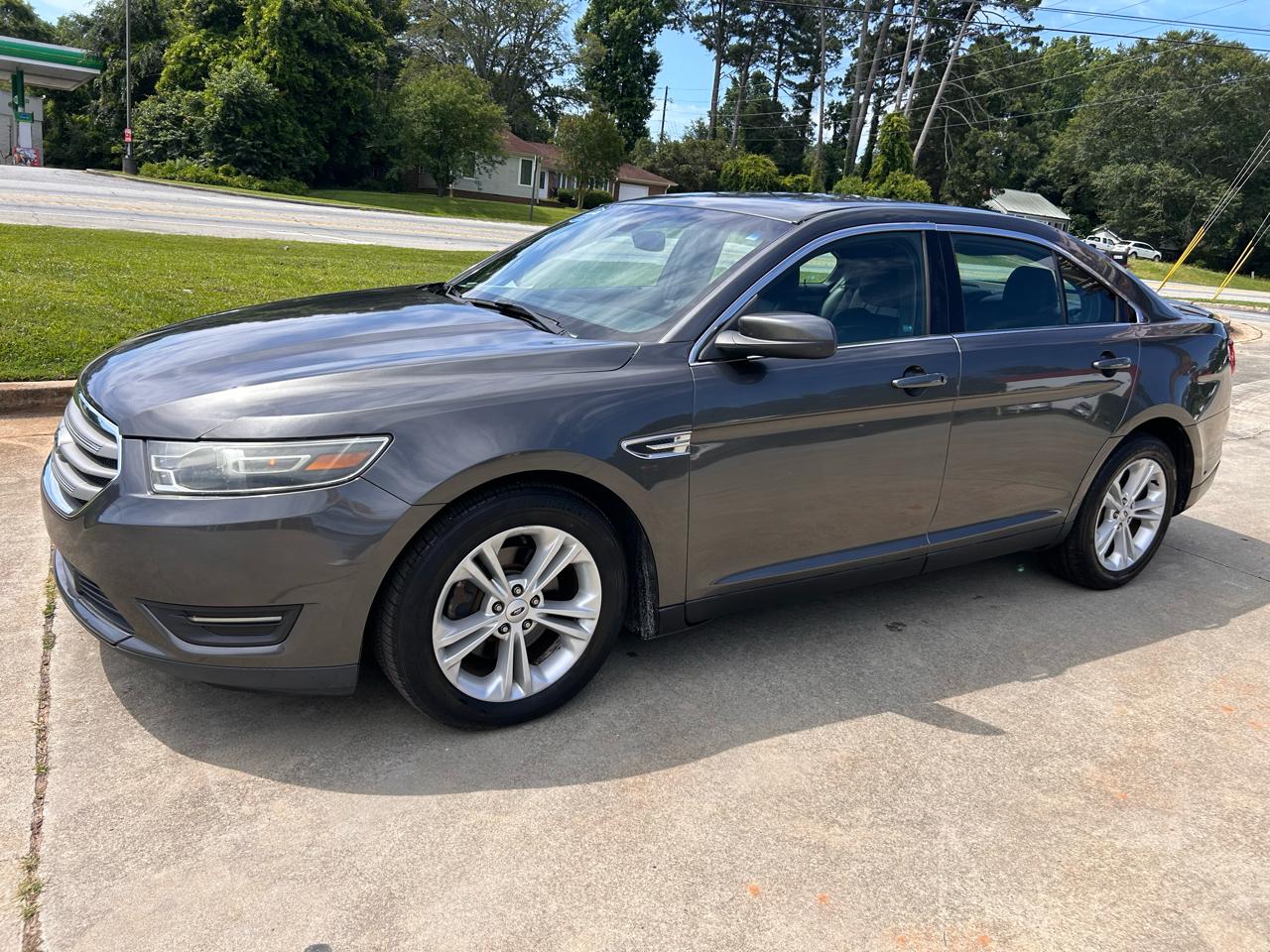 2017 Ford Taurus SEL FWD