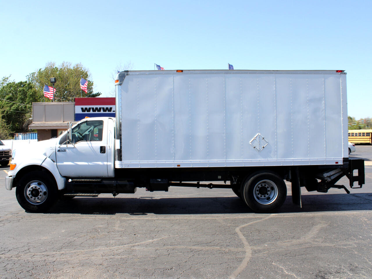 Ford F-650  2011