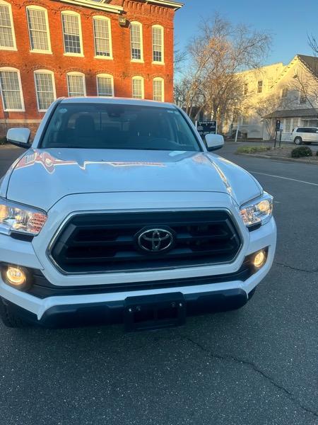 Toyota Tacoma 2WD Double Cab LB V6 AT SR5 (Natl) 2023