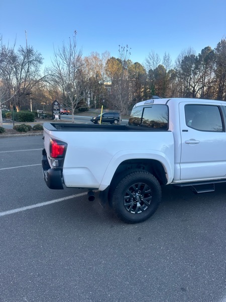 Toyota Tacoma 2WD Double Cab LB V6 AT SR5 (Natl) 2023