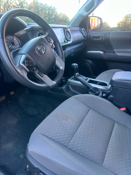 Toyota Tacoma 2WD Double Cab LB V6 AT SR5 (Natl) 2023