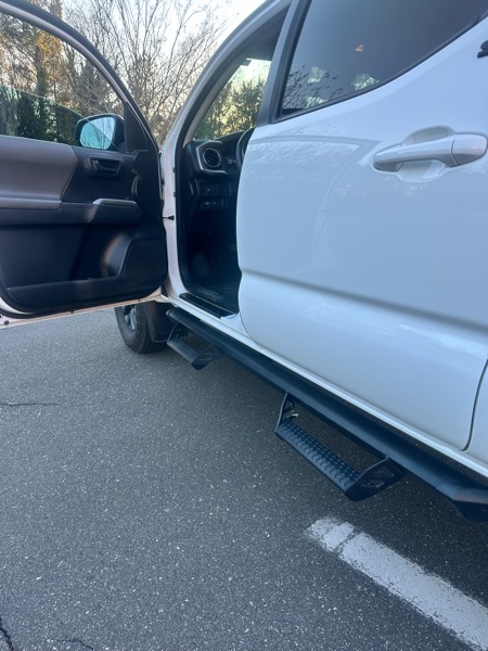 Toyota Tacoma 2WD Double Cab LB V6 AT SR5 (Natl) 2023