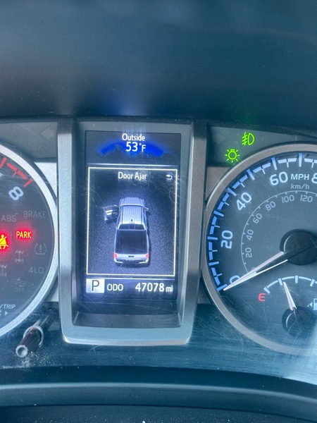 Toyota Tacoma 2WD Double Cab LB V6 AT SR5 (Natl) 2023