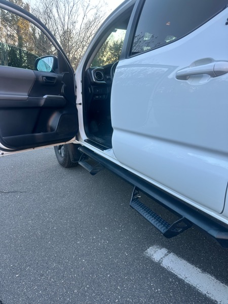 Toyota Tacoma 2WD Double Cab LB V6 AT SR5 (Natl) 2023