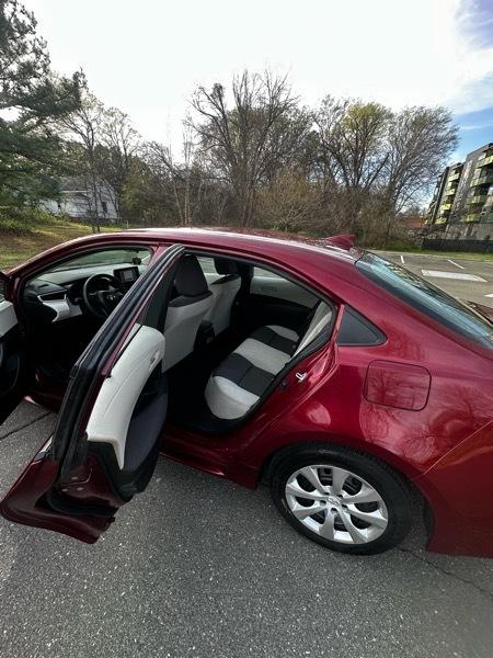 Toyota Corolla LE 2025