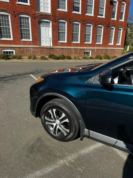 Toyota RAV4 LE FWD 2018