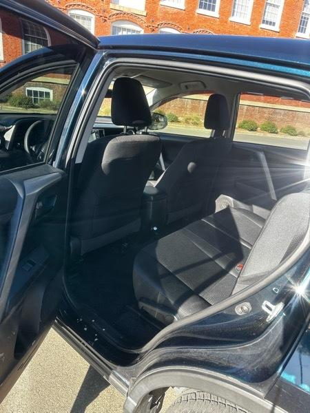 Toyota RAV4 LE FWD 2018