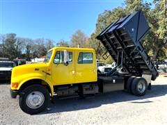 2002 International 4900  2002 International 4900