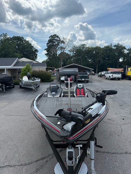 Phoenix Boats 920 ProXP  2018 Phoenix Boats 920 ProXP  2018