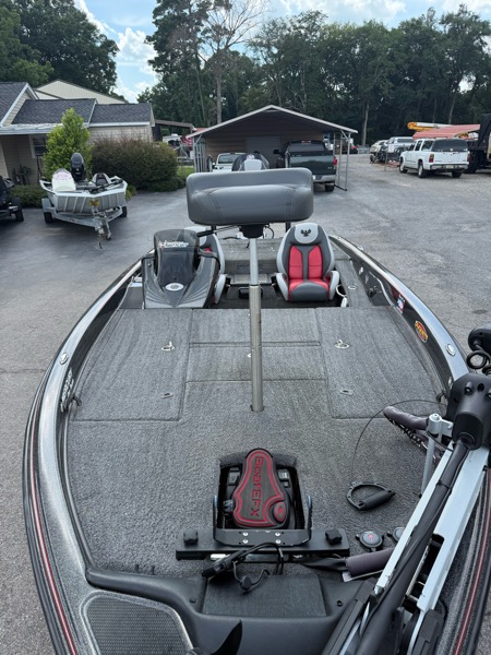 Phoenix Boats 920 ProXP  2018 Phoenix Boats 920 ProXP  2018