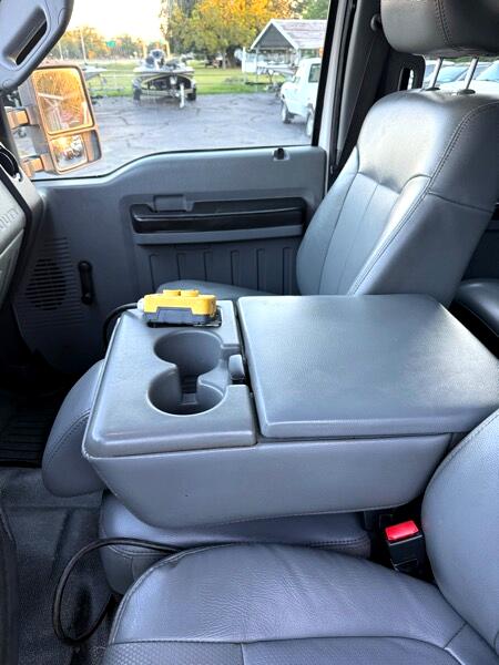 Ford F-550 Crew Cab DRW 2WD 2011 Ford F-550 Crew Cab DRW 2WD 2011