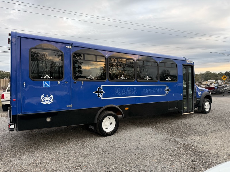 Ford F-550 Regular Cab DRW 2WD 2015