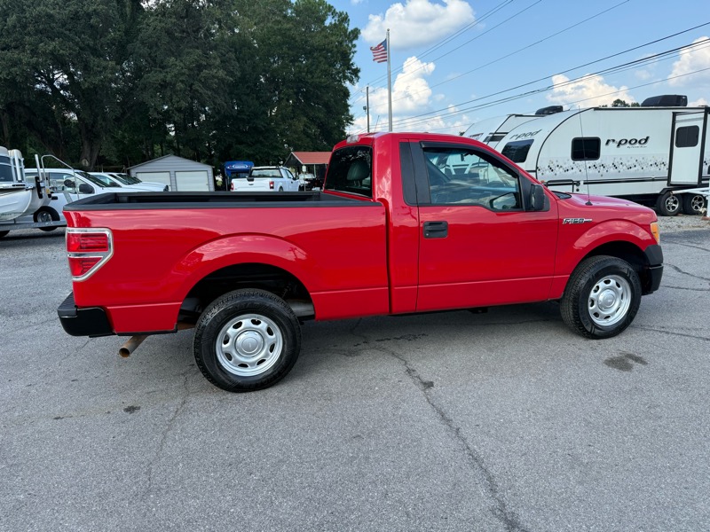 Ford F-150 XL Reg. Cab 2WD 2011 Ford F-150 XL Reg. Cab 2WD 2011