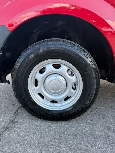 Ford F-150 XL Reg. Cab 2WD 2011 Ford F-150 XL Reg. Cab 2WD 2011
