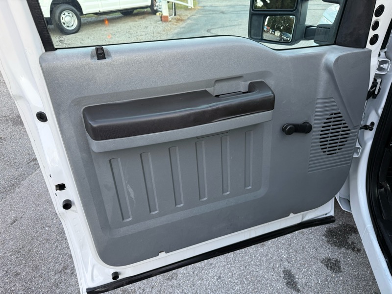 Ford F-350 SD XL Reg. Cab 2WD 2016 Ford F-350 SD XL Reg. Cab 2WD 2016