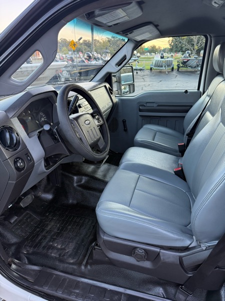 Ford F-350 SD XL Reg. Cab 2WD 2016 Ford F-350 SD XL Reg. Cab 2WD 2016