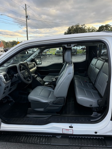 Ford F-150 XL SuperCab 2WD 2021 Ford F-150 XL SuperCab 2WD 2021