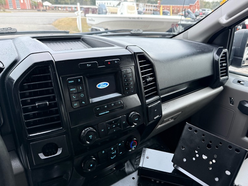 Ford F-150 XL SuperCab 2WD 2019