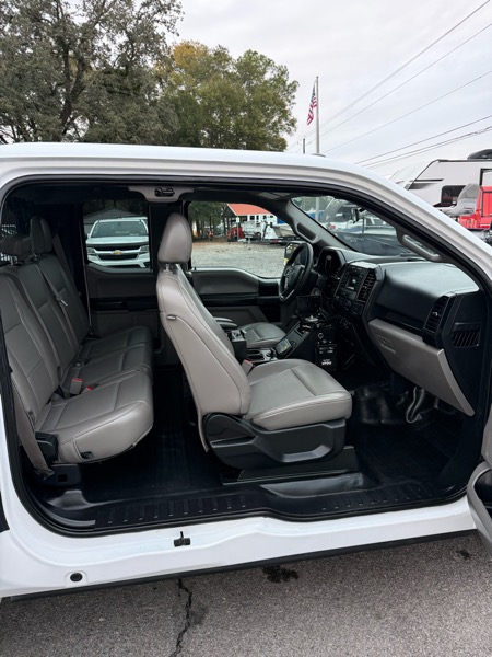 Ford F-150 XL SuperCab 2WD 2019