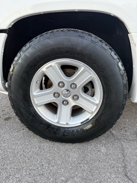 Dodge Dakota Bighorn Crew Cab 4WD 2009