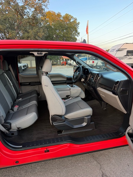 Ford F-150 XL SuperCab 2WD 2020