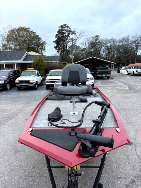 Bass Tracker Pro 170  2023