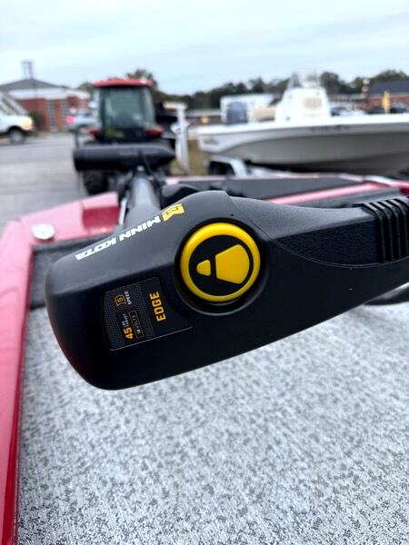 Bass Tracker Pro 170  2023