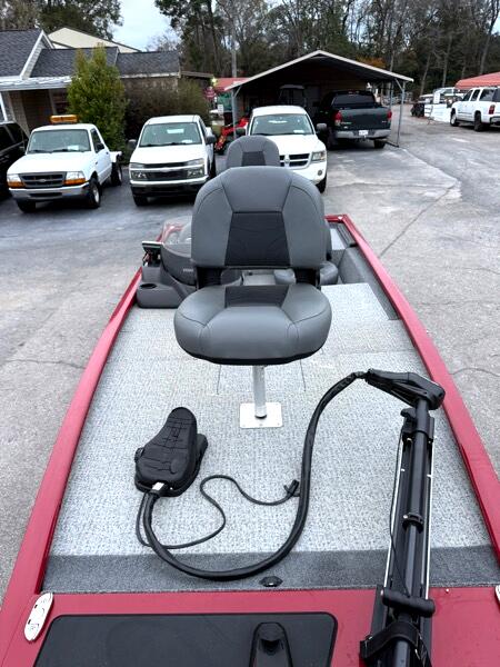 Bass Tracker Pro 170  2023