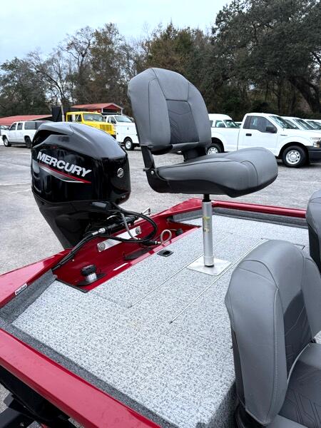 Bass Tracker Pro 170  2023