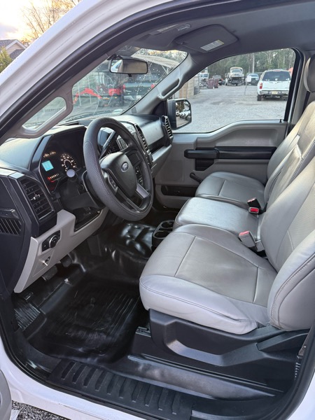 Ford F-150 XL Reg. Cab 2WD 2016