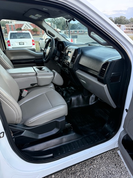 Ford F-150 XL Reg. Cab 2WD 2016