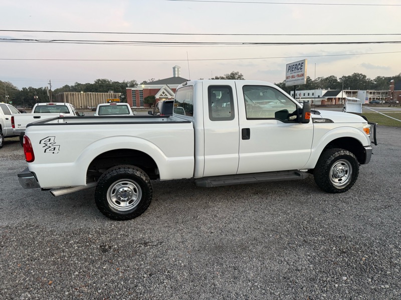 Ford F-250 SD XL SuperCab 4WD 2015