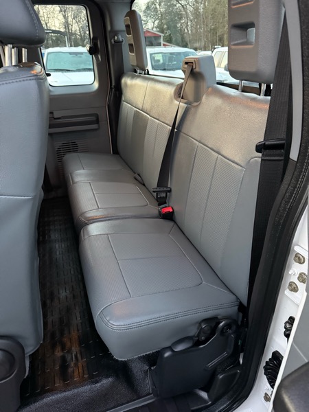 Ford F-250 SD XL SuperCab 4WD 2015