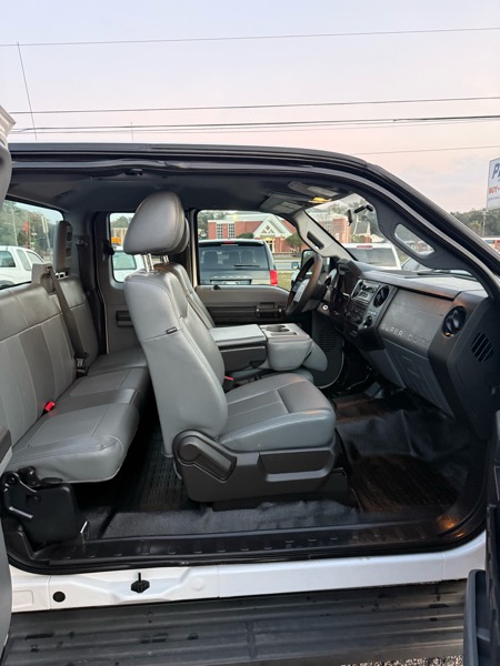 Ford F-250 SD XL SuperCab 4WD 2015