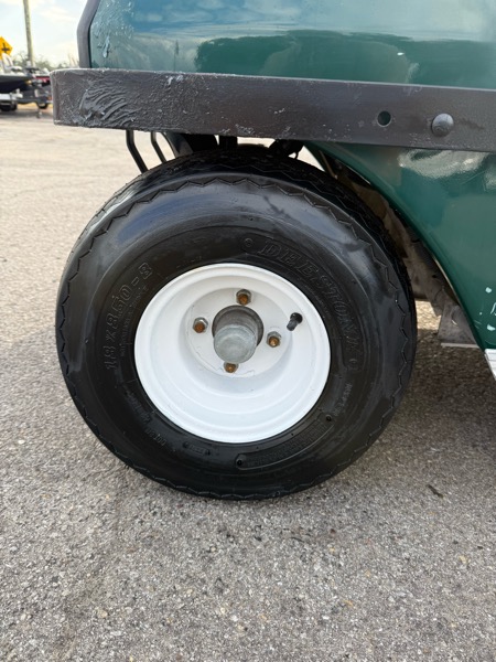 Club Car Golf Cart  2004