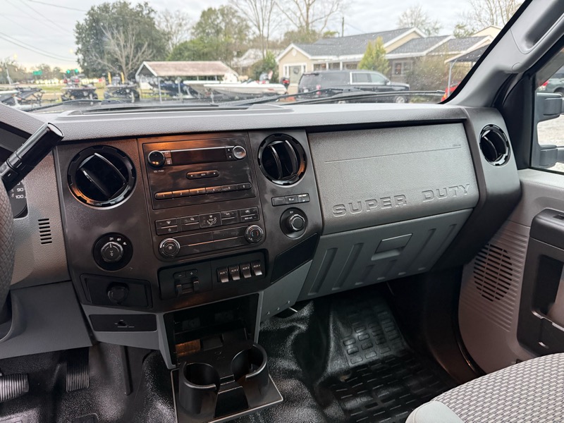 Ford F-250 SD XL SuperCab 4WD 2013