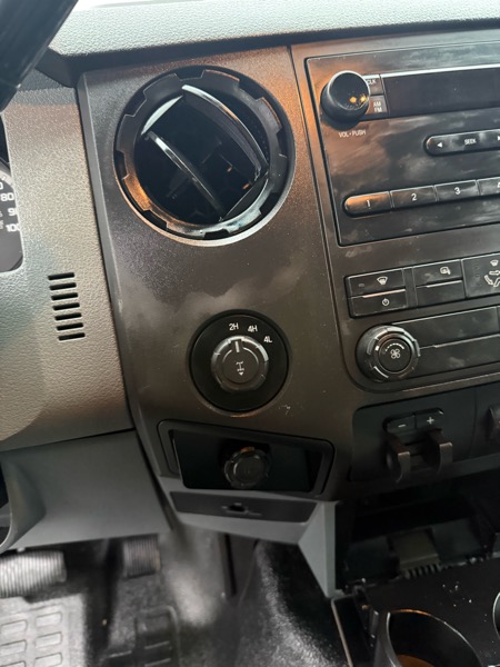 Ford F-250 SD XL SuperCab 4WD 2013