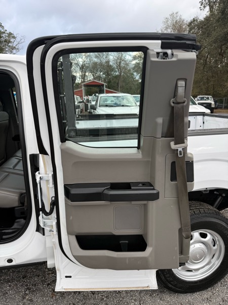 Ford F-150 XL SuperCab 2WD 2018