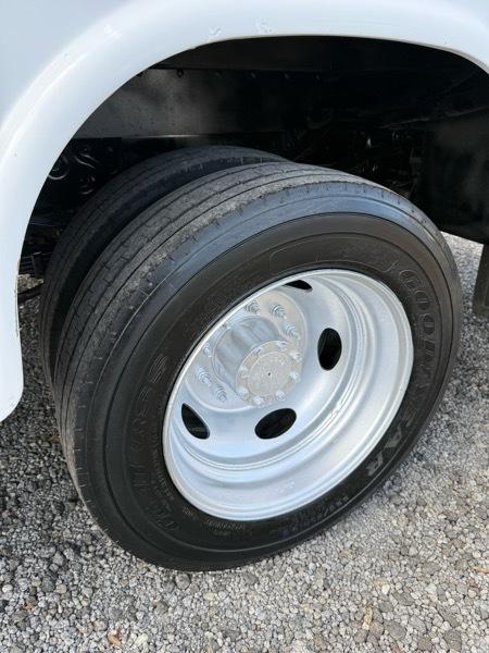 Ford F-550 Crew Cab DRW 2WD 2014