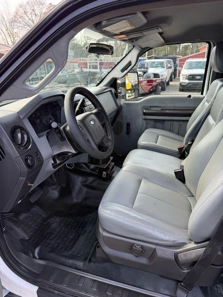 Ford F-550 Crew Cab DRW 2WD 2014