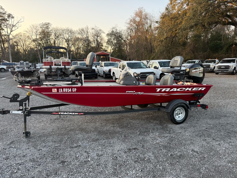 Bass Tracker Pro 170  2023