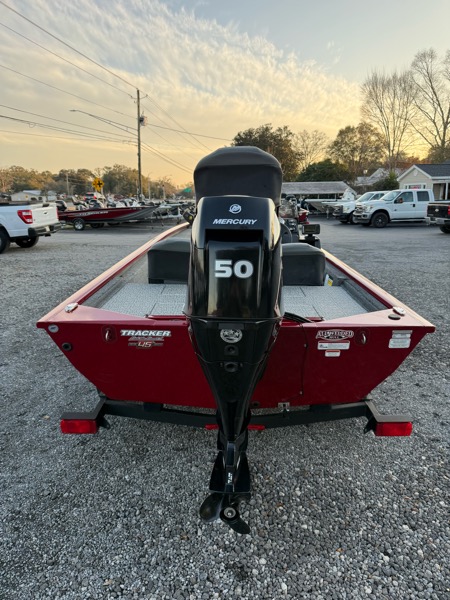 Bass Tracker Pro 170  2023