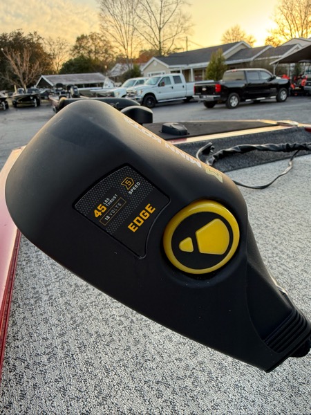 Bass Tracker Pro 170  2023